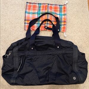 Lululemon Duffle Bag with Multiple Pockets, Shoe Bag and Crossbody Strap